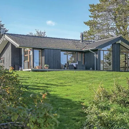 Four-bedroom In Nykobing Sj *